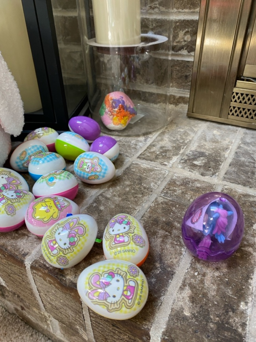Filled Easter Basket Boucle Bunny with Pink Sanrio Hello Kitty Eggs and NEW Toys - Picture 4 of 10